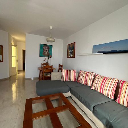 Playa Chica Apt With Terrace 100 M From The Sea Puerto del Carmen  Luaran gambar