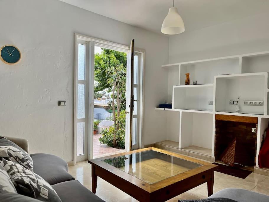 Playa Chica Apt With Terrace 100 M From The Sea Puerto del Carmen  Luaran gambar